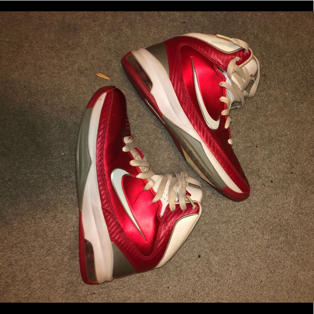 INDOOR WORN ONLY Nike basketball high tops